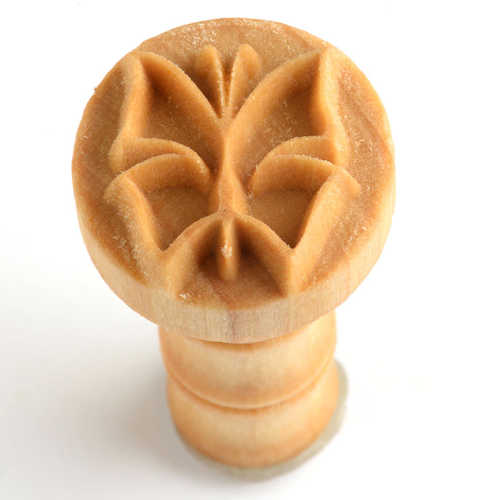 SCM - 015 - BUTTERFLY OUTLINE  - MEDIUM ROUND STAMP