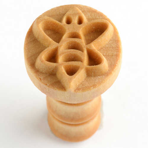 SCM - 157 - HONEY BEE  - MEDIUM ROUND STAMP