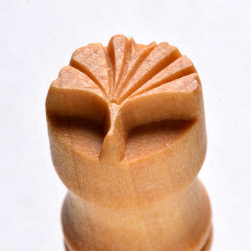 SCS - 048 - GINGKO LEAF - SMALL ROUND STAMP