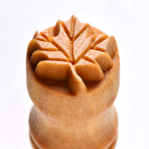 SCS - 053 - MAPLE LEAF - SMALL ROUND STAMP