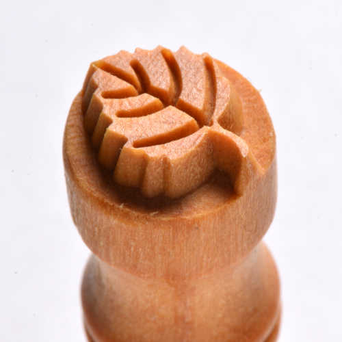 SCS - 060 - BEECH LEAF - SMALL ROUND STAMP